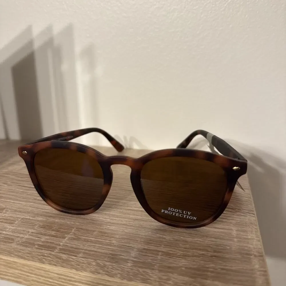 Goodfellow & Co Men's Square Tortoise Sunglasses 100% UV Protection NWT